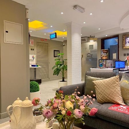 Al Rawdha Hotel Apartments Шарджа Екстер'єр фото